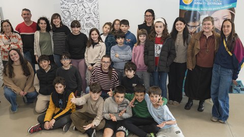 Jóvenes de Bizilabe de Abanto-Zierbena se reúnen con mujeres profesionales del mundo de la ciencia y la tecnología en el Encuentro entre Pares