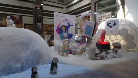 Los comercios de Abanto-Zierbena se suman a la iniciativa “Escaparates 11 de febrero”