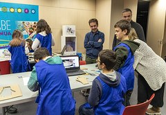 Una docena de jóvenes profundiza en ciencia, tecnología y competencias STEAM en el taller ‘Bizilabe’ de Ermua