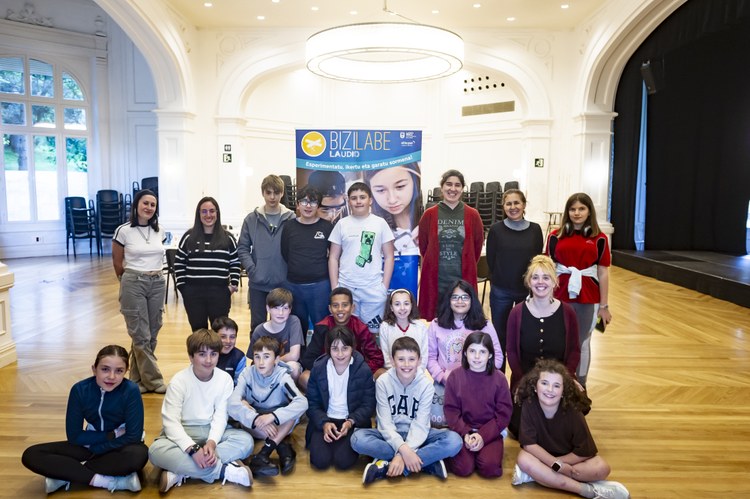 Jóvenes de Bizilabe de Laudio se reúnen con las mujeres STEM de la localidad Jóvenes de Bizilabe de Laudio se reúnen con las mujeres STEM de la localidad