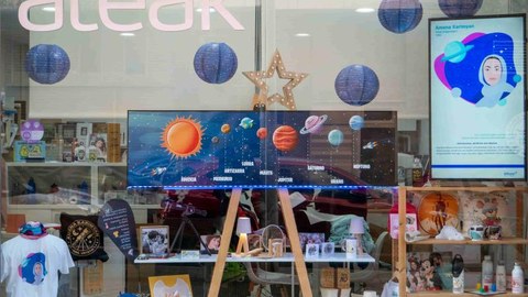 Elhuyar vuelve a poner en marcha la iniciativa “Escaparates 11 de febrero”