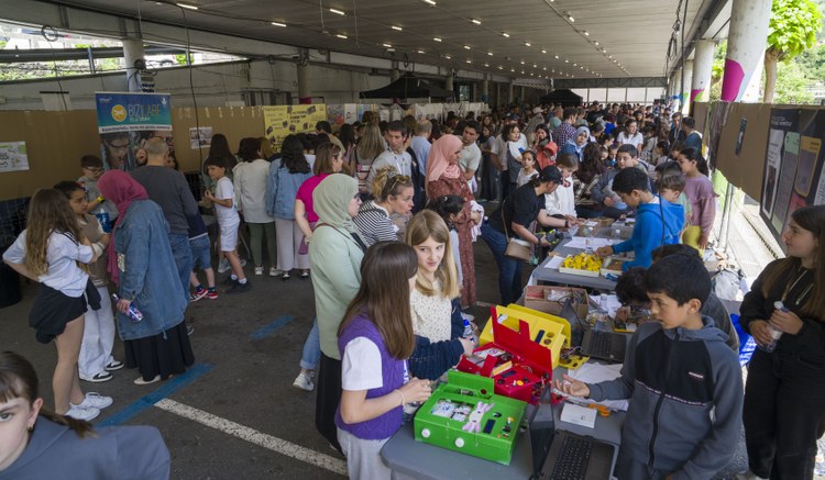 Festa handia izan da Elgoibarko Zientzia Azokan Festa handia izan da Elgoibarko Zientzia Azokan