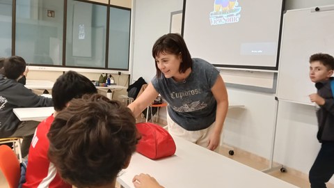 Bizilabeko gazteek Elgoibarko emakume ikertzaileen bisita jaso dute