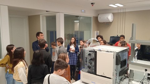 Bizilabeko gazteek IRIS - Nafarroako Berrikuntza Digitalaren Poloaren egoitza bisitatu dute