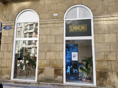 EZ 2023 Summum Travel.jpg